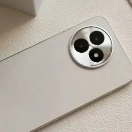 适合“小屏党”的3款手机，用七年都不卡，手感和颜值更是没话说