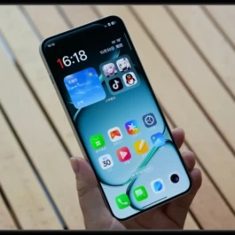 2025续航“一跃千里”的新手机