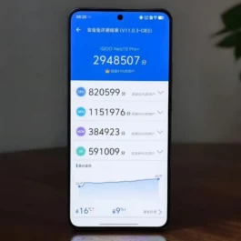 512GB，4款售价“暴跌”的直屏手机