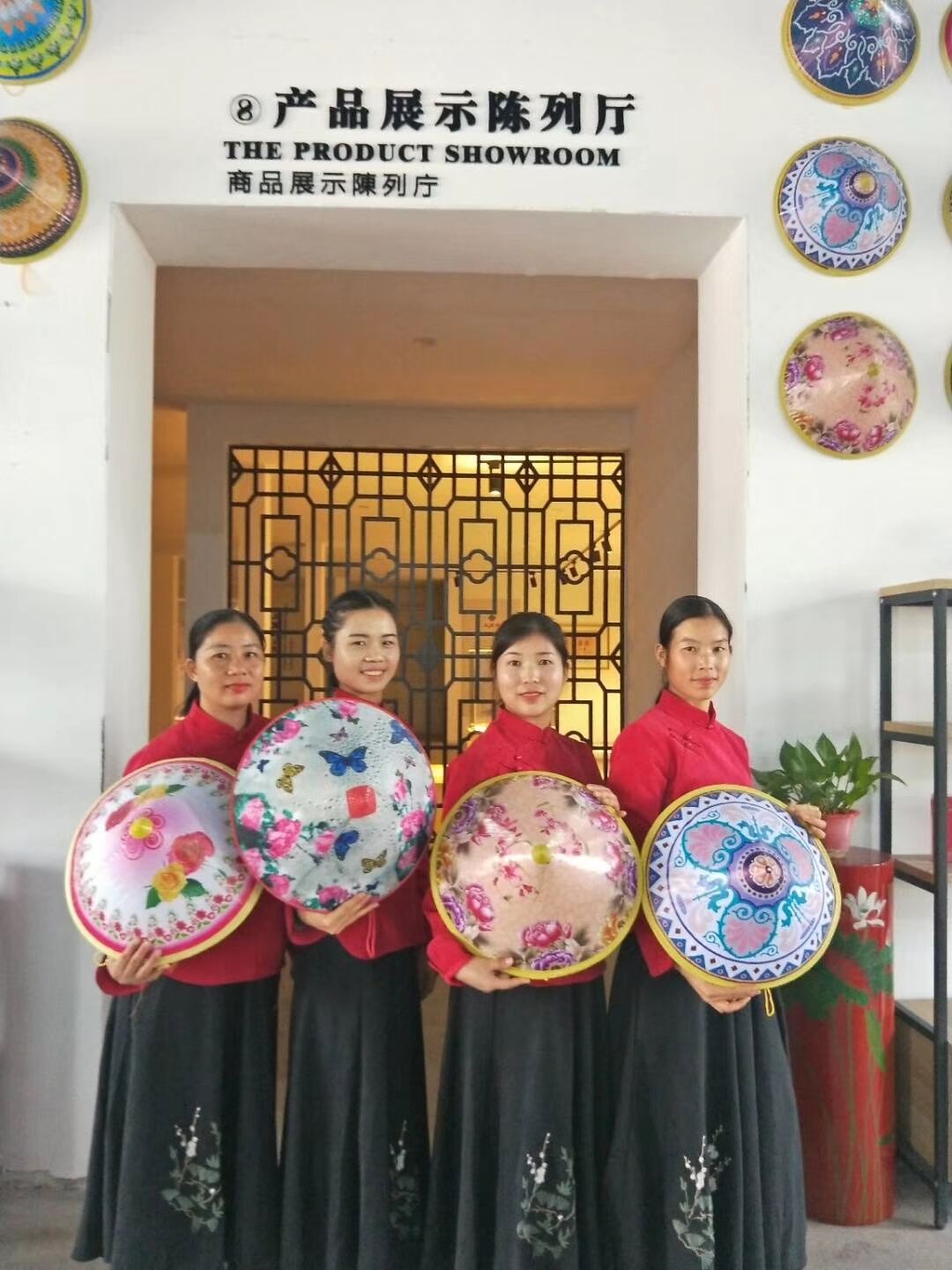 广东省英德市上茗轩红茶博物馆美女团队风采