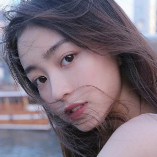 当你真正意识到：“以后，再没有人能替我兜底”时，你才能真正开始成长