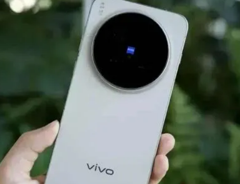 2026年最耐用的手机排行榜出炉：第一名真能用六年，第四名争议最大