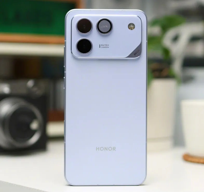 手机续航榜TOP 10：最高10080mAh，充一次电用三天