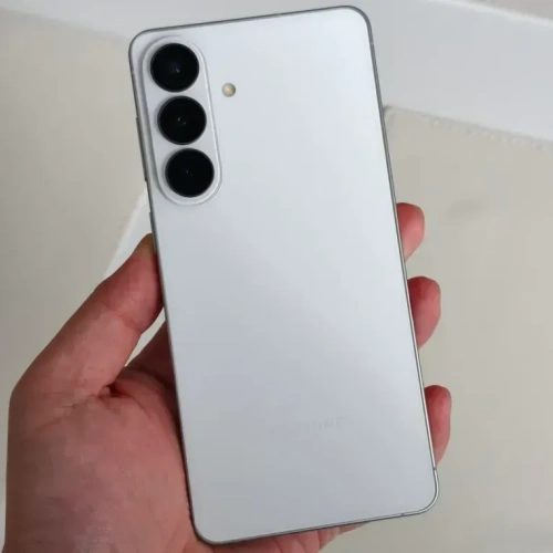 想入手三星S26先别着急，这台新机优缺点很明显，买前一定要看清楚