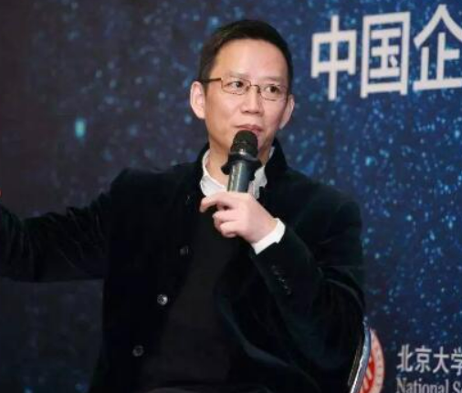 我花了2万块，和吴晓波吃了一顿饭